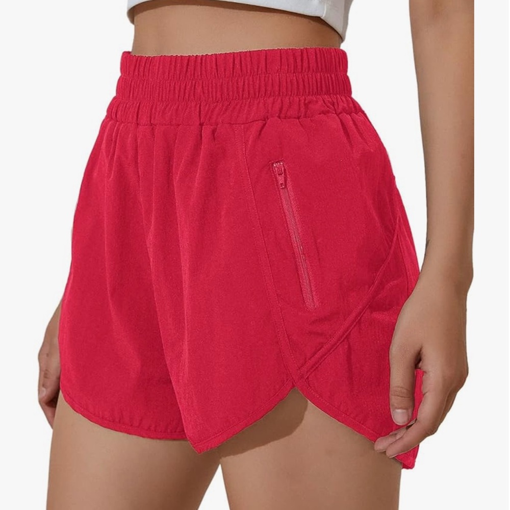 Women's Red High-Waisted Shorts M
